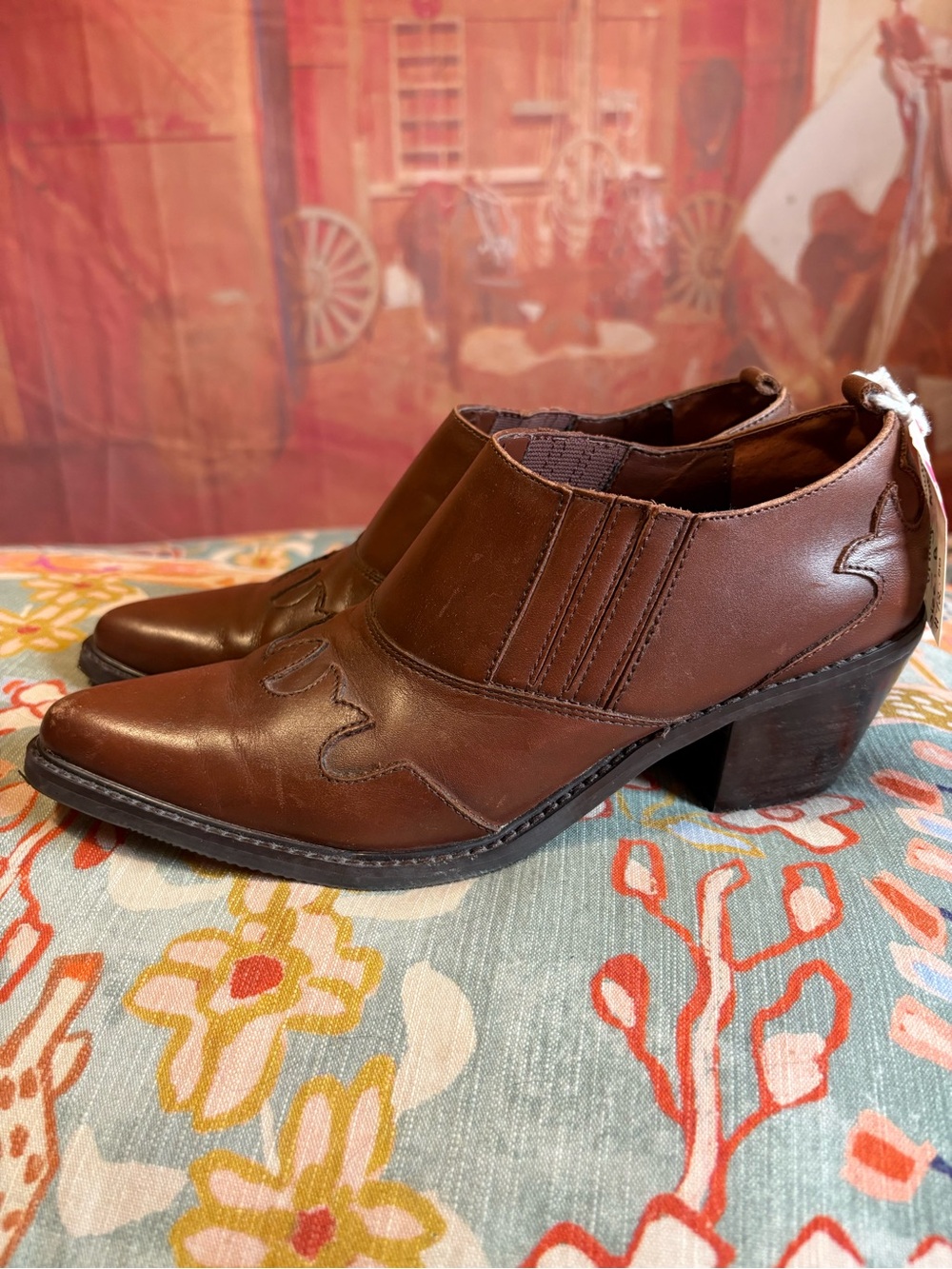 Vintage Greenwich Village Brown Western Ankle Booties Size 8 - Picture 2 of 7